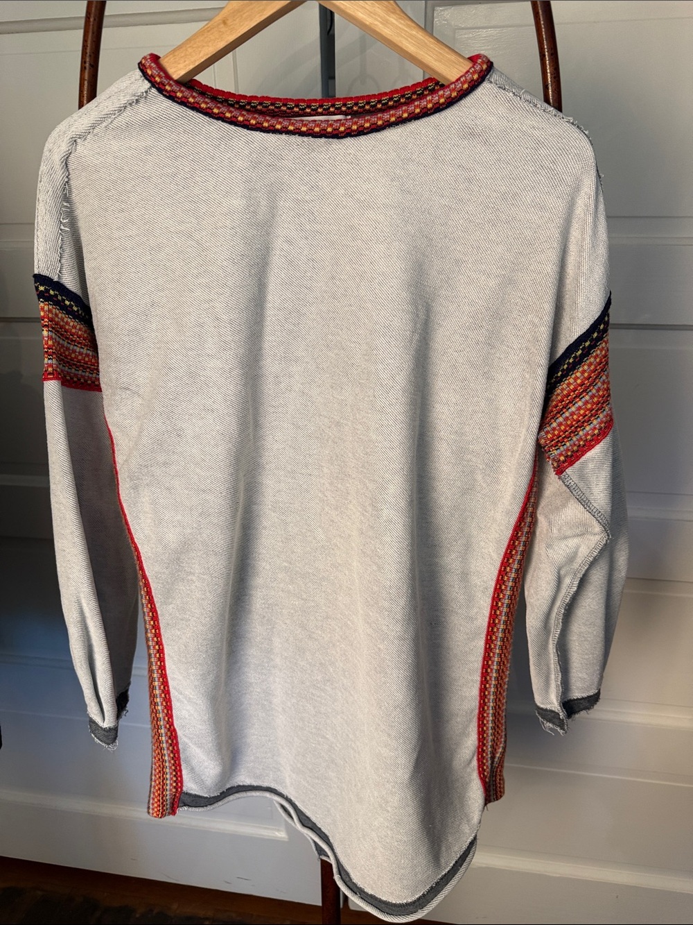 NATURAL LIFE Light Gray Crewneck tunic Sweater with Red & Navy Trim